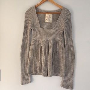 Hollister Low Cut Gray Sweater